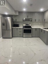 162 Luella Crescent in Brampton, ON - Building Photo - Building Photo