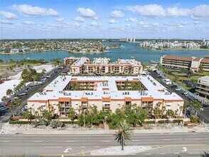8911 Blind Pass Rd, Unit 308 in St Pete Beach, FL - Building Photo - Building Photo