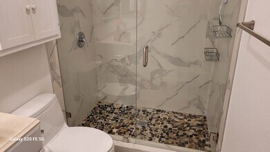 2727 Morena Blvd, Unit 209 in San Diego, CA - Building Photo - Building Photo