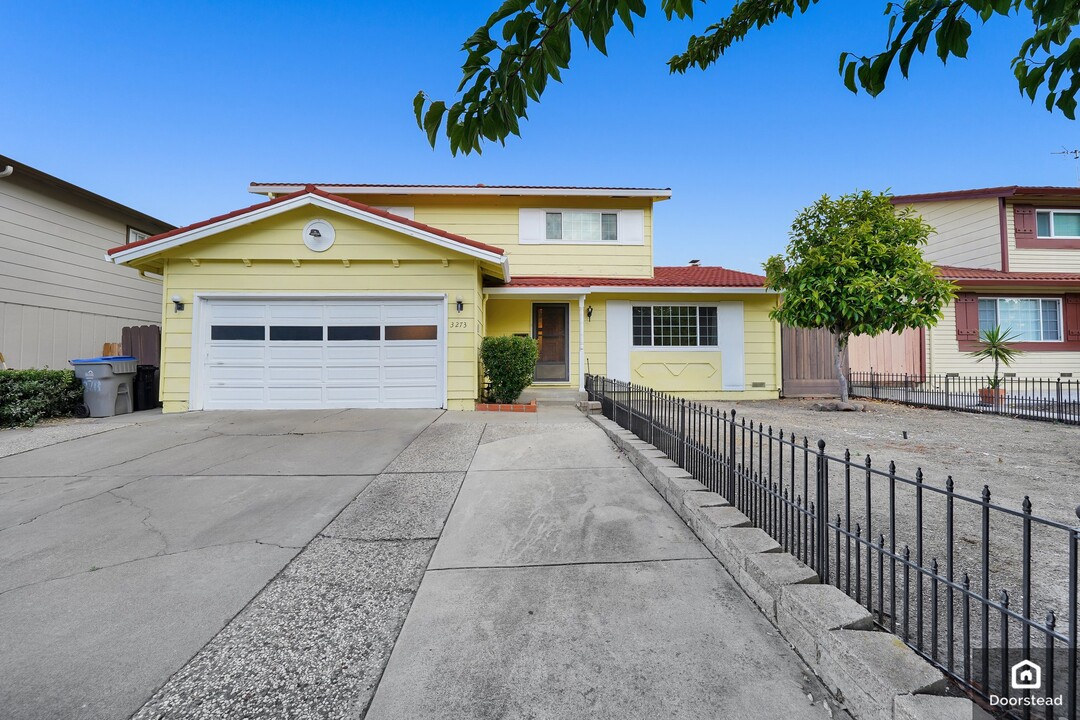 3273 Cropley Ave in San Jose, CA - Building Photo