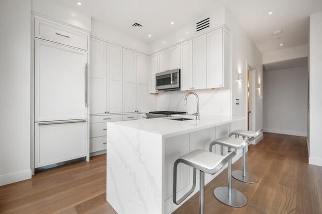 700 Harrison Ave in Boston, MA - Foto de edificio - Building Photo