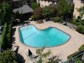 200 Fairmount Ave in Oakland, CA - Building Photo