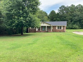 3475 Wax Rd SE in Aragon, GA - Building Photo