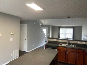 5974 Canyon Creek Dr in Dublin, OH - Building Photo - Building Photo