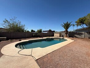 11460 N 46th Ave in Glendale, AZ - Building Photo - Building Photo