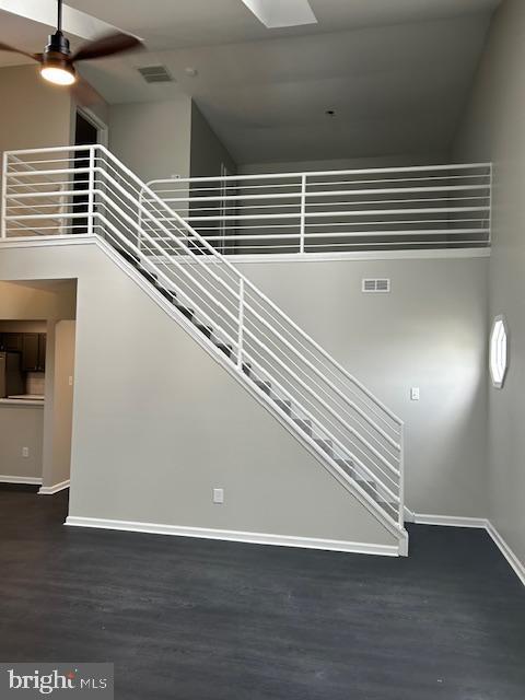 318 Whittier Ct in Washington Township, NJ - Building Photo - Building Photo