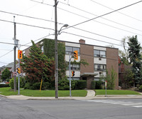 2929 Bathurst St in Toronto, ON - Building Photo - Primary Photo