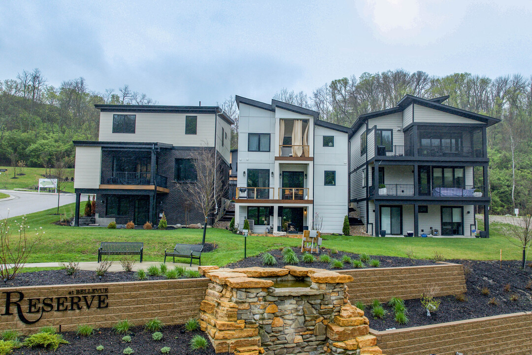 Reserve at Bellevue in Bellevue, KY - Building Photo