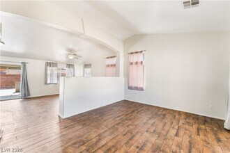 2816 Evelyn Lake Ct in Las Vegas, NV - Building Photo - Building Photo
