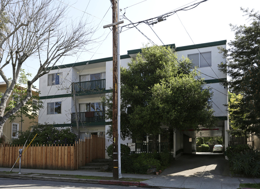 3001 College Ave in Berkeley, CA - Building Photo