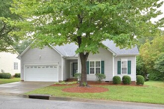 Room in House on Latta Cir in Durham, NC - Foto de edificio - Building Photo