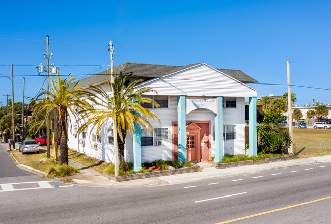 7210 Gulf Blvd in St Pete Beach, FL - Building Photo - Primary Photo