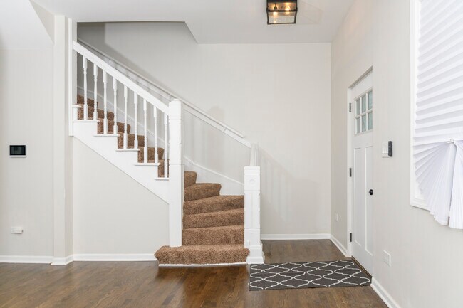 429 W 102nd Pl in Chicago, IL - Building Photo - Building Photo