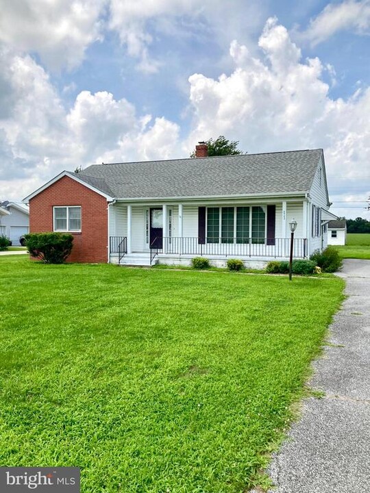 2722 Milford Harrington Hwy in Milford, DE - Building Photo