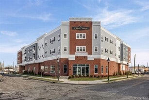 227 4th Ave in Bay Shore, NY - Building Photo