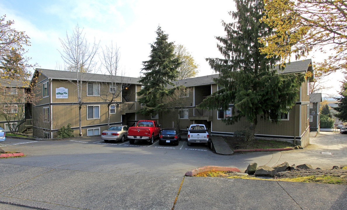 Evergreen Residences in Everett, WA - Building Photo