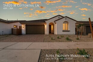 14820 W Cottontail Ln in Surprise, AZ - Building Photo