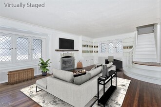 7020 S Woodland Rd in Chagrin Falls, OH - Building Photo - Building Photo