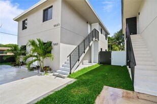 5823 NW 30th Ave in Miami, FL - Building Photo
