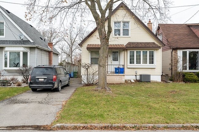 property at 9 Cherry Rd
