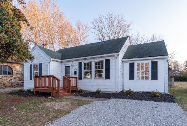 property at 1714 E McDaniel St