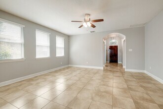 12535 Quarter J in San Antonio, TX - Building Photo - Building Photo