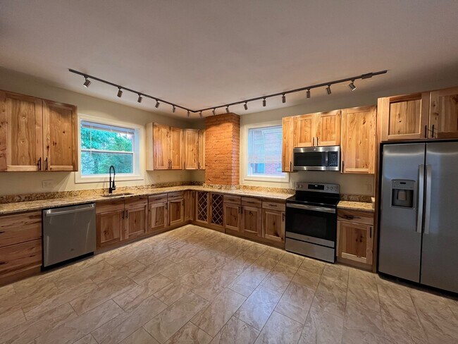 6736 McPherson Blvd in Pittsburgh, PA - Building Photo - Building Photo