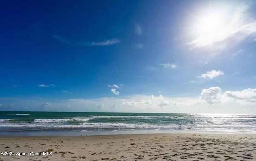 3190 N Atlantic Ave in Cocoa Beach, FL - Building Photo