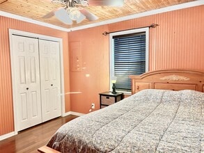 1256 Canal E in Port Bolivar, TX - Building Photo - Building Photo