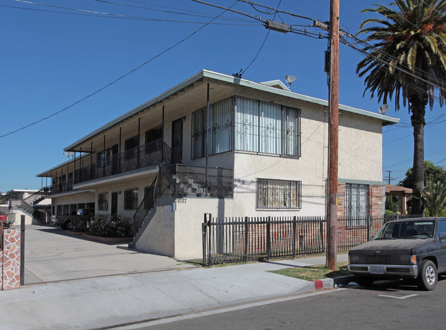 6127 Fishburn Ave in Huntington Park, CA - Building Photo - Building Photo