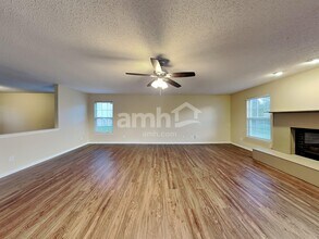 13993 Meadow Lake Dr in Fishers, IN - Building Photo - Building Photo