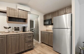 1698 Beechwood Blvd SW in Atlanta, GA - Building Photo - Building Photo