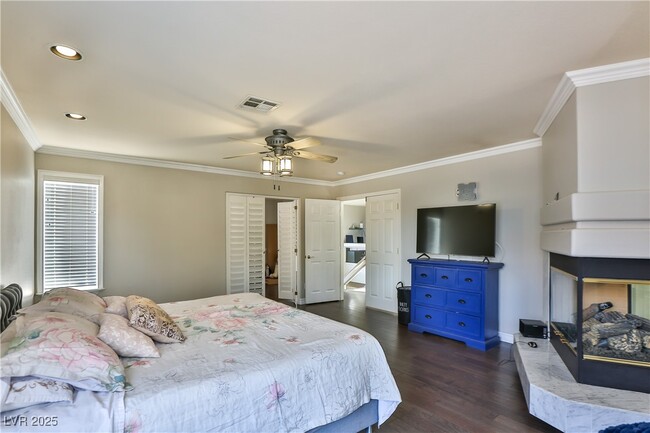 property at 595 Campus Oaks Ct