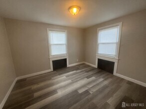 97 Welton St in New Brunswick, NJ - Building Photo - Building Photo