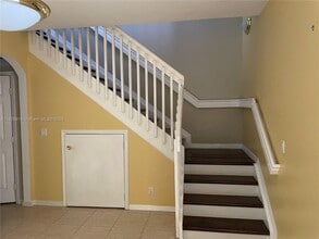 2904 NW 33Rd Terrace in Lauderdale Lakes, FL - Building Photo - Building Photo