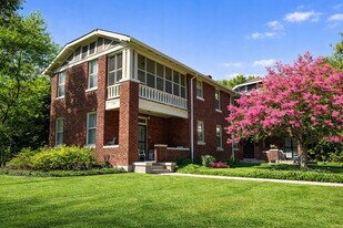 Harbert Court Apartments - Central Gardens in Memphis, TN - Building Photo