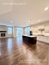 16764 NW Trillium St in Portland, OR - Building Photo - Building Photo