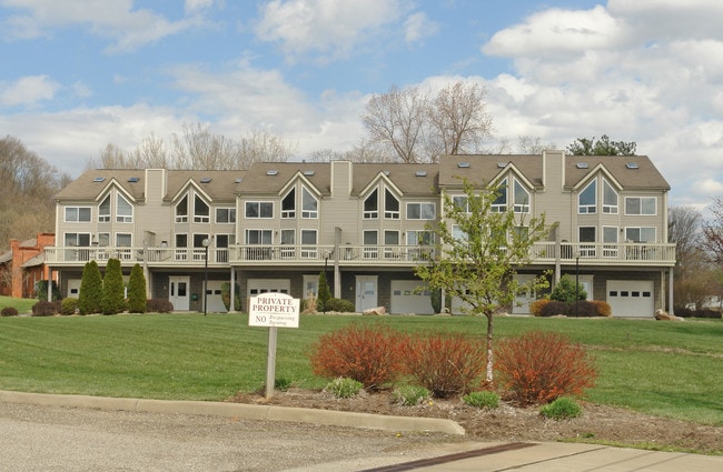 Win Beri Village in Marietta, OH - Building Photo - Building Photo