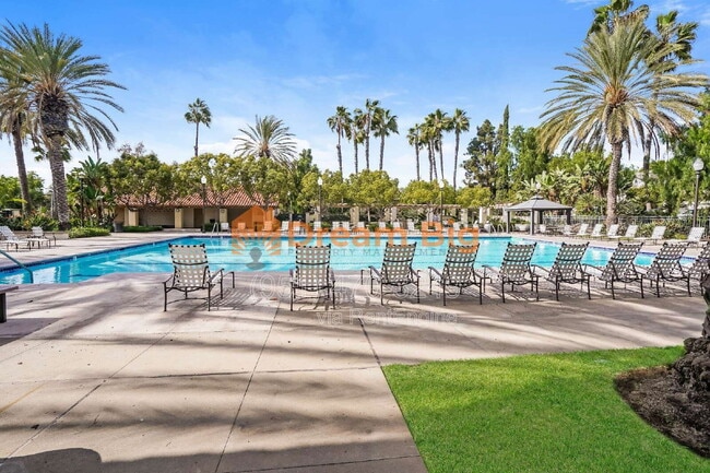 30 Amberhill in Irvine, CA - Building Photo - Building Photo