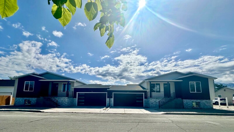 7531 Birch St-Unit -7531 S Birch St Unit M in Midvale, UT - Foto de edificio