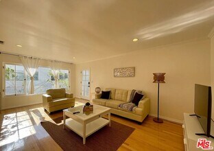 834 Lincoln Blvd in Santa Monica, CA - Building Photo - Building Photo