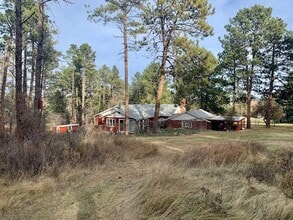 213 N Berry Pine Rd in Rapid City, SD - Building Photo - Building Photo