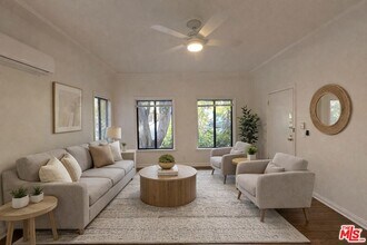 840 Huntley Dr in West Hollywood, CA - Building Photo - Building Photo