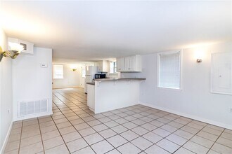 583 N Assembly Dr in Fayetteville, AR - Building Photo - Building Photo