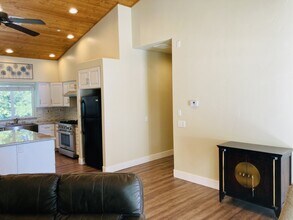 341 CA-173 in Lake Arrowhead, CA - Building Photo - Building Photo