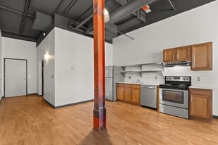 505 Central Lofts in Albuquerque, NM - Building Photo