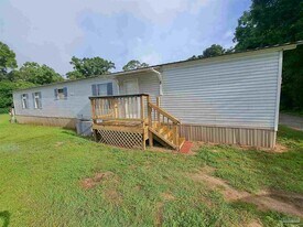 2821 Hillcrest Ave in Pensacola, FL - Building Photo