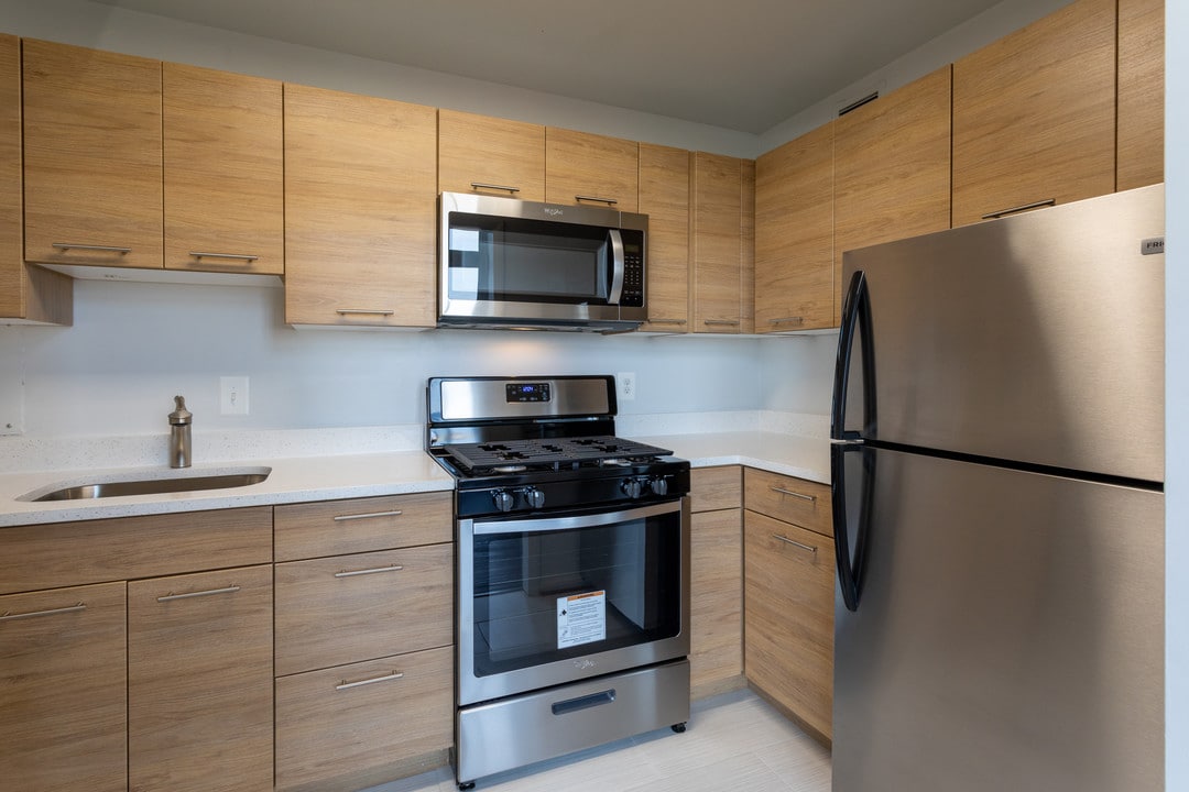 Newport West in Washington, DC - Building Photo