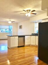 70 5th St, Unit #1 in Cambridge, MA - Foto de edificio - Building Photo