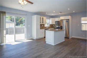 816 Johnson St in Hollywood, FL - Building Photo - Building Photo